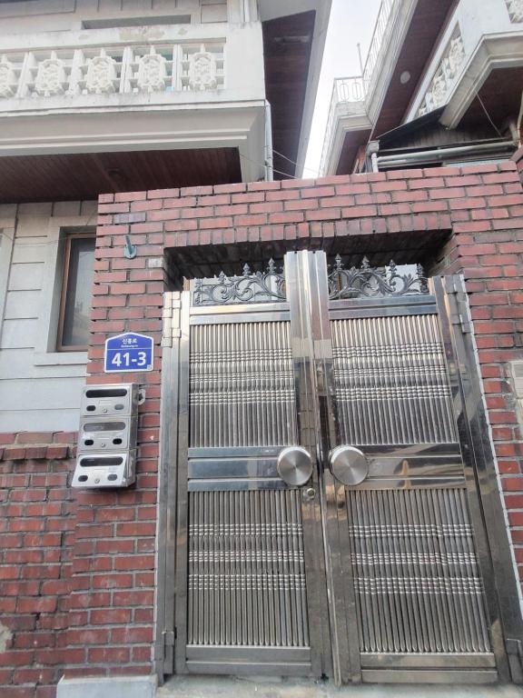 Cozy Rooftop View #12