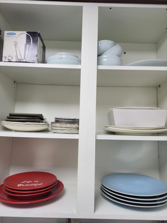 Hidden Gem 2BR with Private Patio in HBC