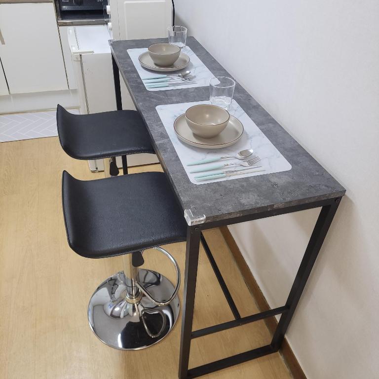 Private Home Newly Renovated #8 with Terrace